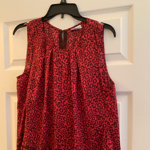 Liz Claiborne Tops - *SOLD*🤩 Liz Claiborne top👕🤩!!! EXC. Cond.